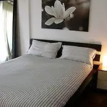 Isola Apartman *